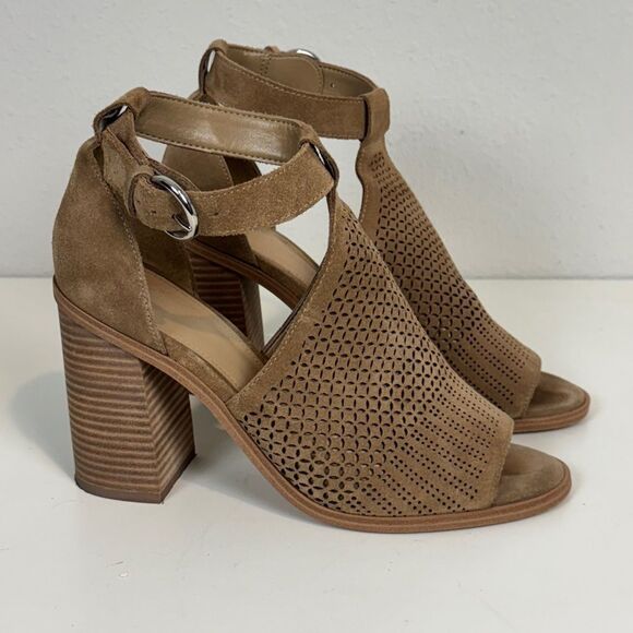 Marc Fisher Vixen Suede Cutout Block Heel Sandals 10 - Picture 1 of 8